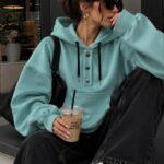 هودی 3 دکمه داخل کرک